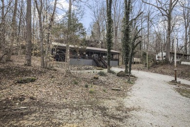Welcome to your new lake house! This 2 bed 1 bath property - photo 27