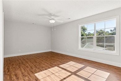 Gorgeous tongue n' groove vaulted ceiling! Tucked into the - photo 32