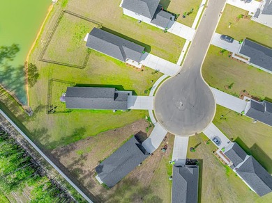 This beautifully upgraded 2025 Lennar Gerson ranch home offers - photo 4