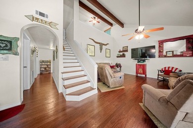 This beautiful 2-bedroom, 2-bathroom home offers the perfect - photo 3