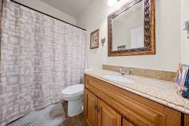 This beautiful 2-bedroom, 2-bathroom home offers the perfect - photo 10