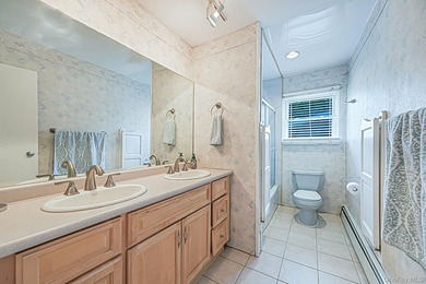 Spacious 4-bedroom, 1.5-bath splanch featuring comfortable - photo 14