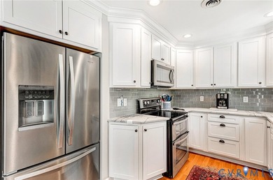 PRICE REDUCTION!!!!!! Welcome to 102 Riverside Drive. Located in - photo 9