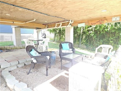 Your Coastal Getaway in Matunuck Awaits! Welcome to Mary - photo 3