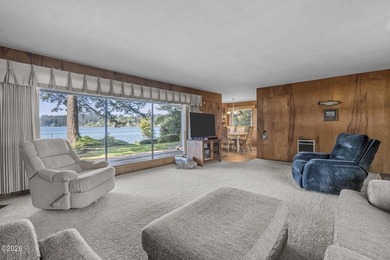 First time on the market, and worth the wait. This single-level - photo 13