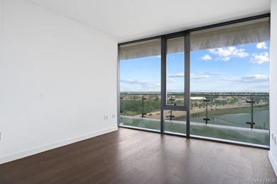 Welcome to Unit 16J at Skyview's Grand One Tower! This rare - photo 10