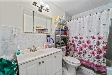 Unique 2-Family Townhouse ( Corner ) in Prime Kew Gardens Hills - photo 20