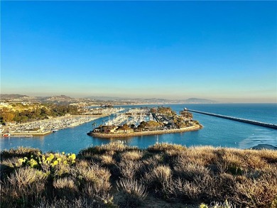 Discover this rare turnkey 3-bedroom, 3-bath townhome in the - photo 43