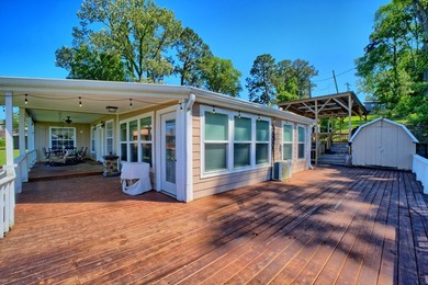 Stunning waterfront retreat on Toledo Bend Lake with - photo 6
