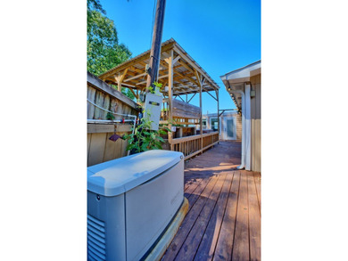 Stunning waterfront retreat on Toledo Bend Lake with - photo 9