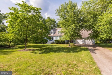 Spacious and inviting, this oversized Cape Cod offers 1900 - photo 3