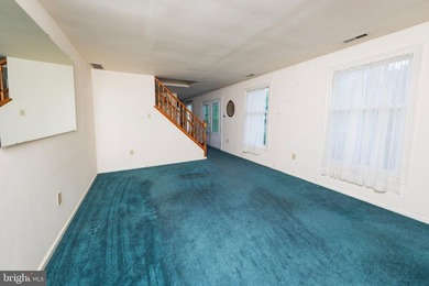 Spacious and inviting, this oversized Cape Cod offers 1900 - photo 5