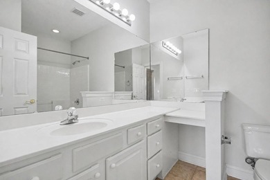 Spacious and well-appointed 3-bedroom, 2-bathroom second-floor - photo 28