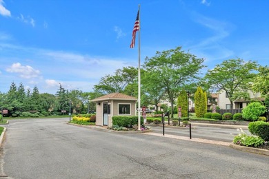 Experience the lifestyle and convenience of Oceanside Cove! This - photo 3