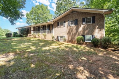 Lake Lanier Home For Sale in Gainesville Georgia