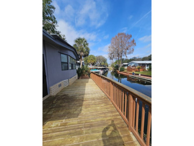 Lake Home For Sale in Leesburg, Florida