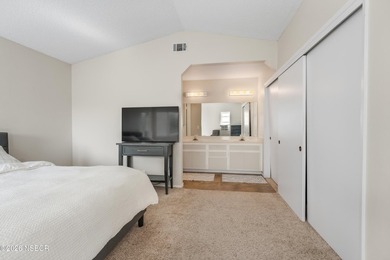 Blending contemporary style with a spacious and functional 2,026 - photo 17