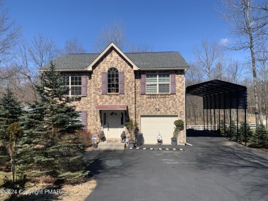 Lake Home For Sale in Albrightsville, Pennsylvania