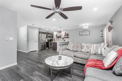 Discover Comfort & Convenience in the Heart of Port Charlotte! - photo 7