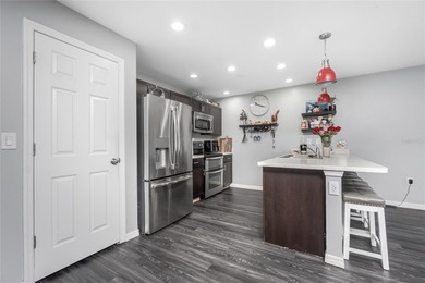 Discover Comfort & Convenience in the Heart of Port Charlotte! - photo 9