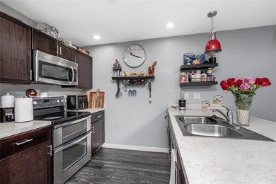 Discover Comfort & Convenience in the Heart of Port Charlotte! - photo 10