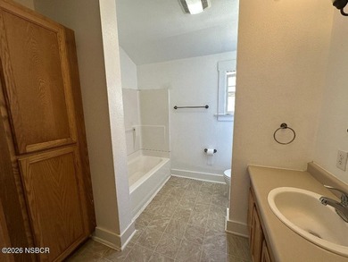 Great central down town location. Walk to shopping and schools - photo 13