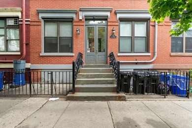 Welcome to this lovely, updated 2-bedroom, 1-bathroom condo - photo 15