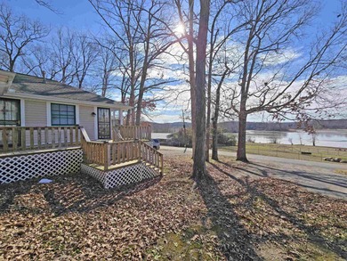 Tennessee River - Decatur County Home For Sale in Decaturville Tennessee