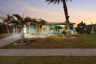 Port Charlotte Waterway Lakes Area Home For Sale in Port Charlotte Florida