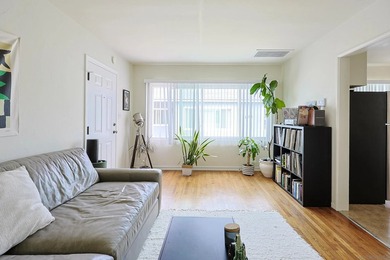 Ideal Ocean Beach/Point Loma location with outstanding - photo 8