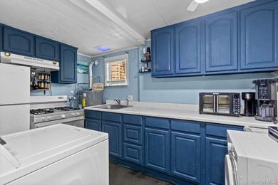 HIGH-YIELD INVESTMENT PROPERTY - THREE (3) UNITS / bungalows in - photo 20