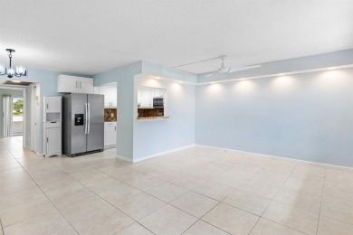 Lake Condo For Sale in Deerfield Beach, Florida