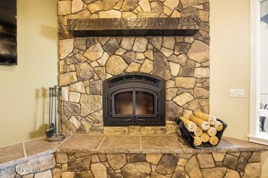 Enjoy unrivaled 180-degree views of the Spokane River and - photo 23