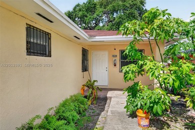 INVESTORS - DON'T MISS THIS! Rare opportunity to own a fully - photo 4