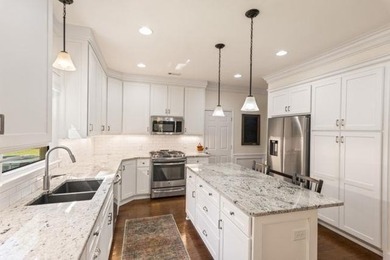 Welcome to 1905 Broadwell Oaks Drive - a bright, meticulously - photo 16