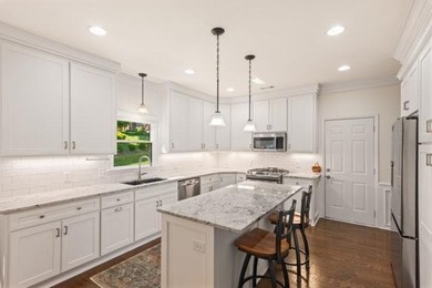 Welcome to 1905 Broadwell Oaks Drive - a bright, meticulously - photo 17