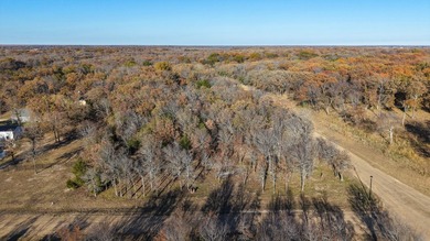 Presented by Harrill Construction, this well-designed custom - photo 19