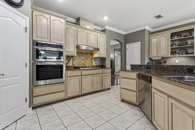 Welcome to luxury living in the highly sought-after Sanctuary - photo 23