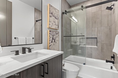 Luxurious penthouse-style condo overlooking the Coeur d'Alene - photo 27