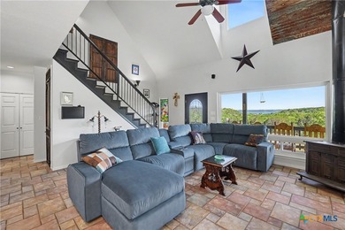 WELCOME TO A MOVE-IN-READY MASTERPIECE IN THE HEART OF THE TEXAS - photo 7