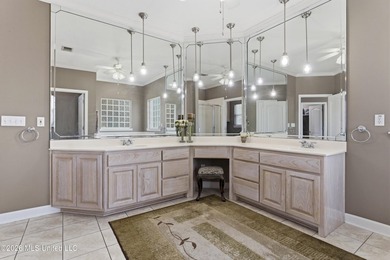 Welcome to luxury living in the highly sought-after Sanctuary - photo 35