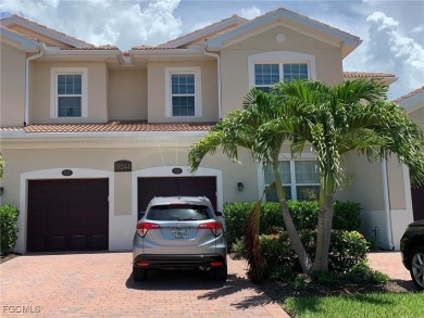 Lake Condo For Sale in Fort Myers, Florida