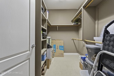Welcome to luxury living in the highly sought-after Sanctuary - photo 45