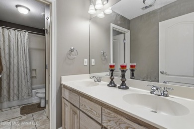 Welcome to luxury living in the highly sought-after Sanctuary - photo 50