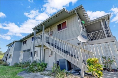 Welcome to Foxmoor Condominium! this 2/2 Condo is TURNKEY & - photo 1