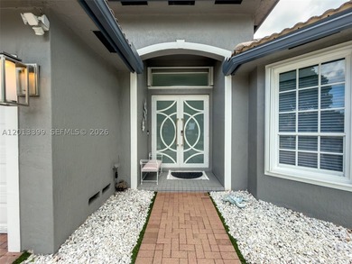 Beautiful and well-maintained home located in a gated community - photo 3