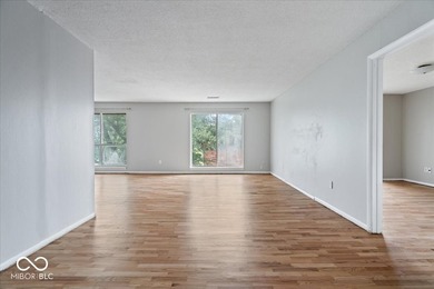 Unicorn Alert!!! HUGE 4 bedroom condo!!!! Discover a harmonious - photo 10