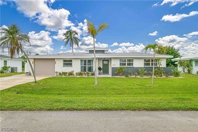 Welcome to your waterfront dream in the coveted Yacht Club - photo 3