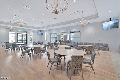 IMMEDIATE MOVE-IN LAKEFRONT OPPORTUNITY WITH PREMIUM UPGRADES - photo 34
