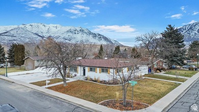 Updated in 2021duplex with current renters. Basement will be - photo 34